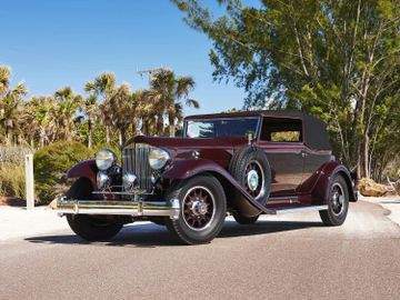 Packard 905 Twin Six Convertible Victoria, 1932