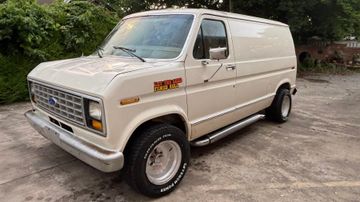 Ford E150 Econoline Van, 1989