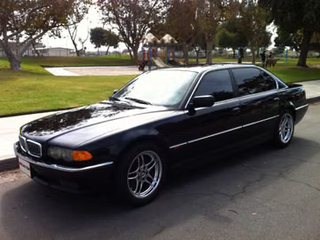 BMW 740il Sedan, 2000