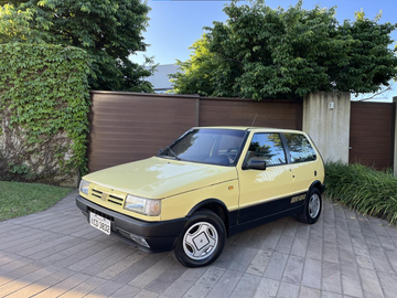 Fiat Uno 1.6R (Mk I phase II carburetor E100) specs