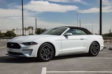 Ford Mustang GT Convertible: Pure Dubai Thrills