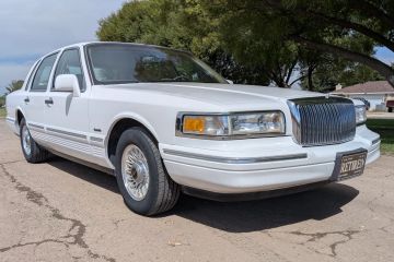 Lincoln Town Car Executive Series, 1997