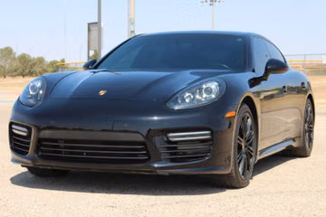 Porsche Panamera GTS, 2016