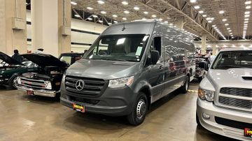 Mercedes-Benz Sprinter 4500 Custom Mobile Kitchen, 2022