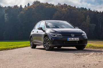 VW Golf 1.0 eTSI (Mk VIII) specs