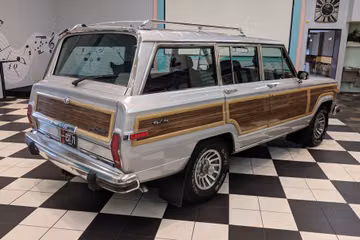 JEEP GRAND WAGONEER, 1990