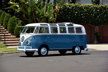 حافلة Volkswagen Type II ذات الـ21 نافذة، موديل 1966