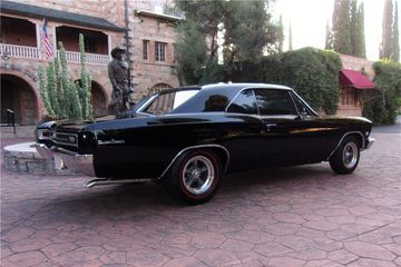 CHEVROLET CHEVELLE CUSTOM COUPE, 1966