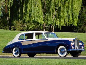 Rolls-Royce Phantom V James Young Sedanca de Ville, 1965