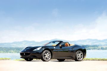 Ferrari California Hardtop Convertible, 2010