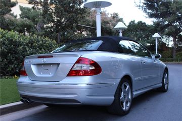 MERCEDES-BENZ CLK500, 2006