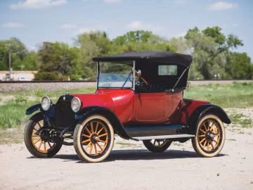 Четырёхцилиндровый родстер Studebaker Model SD, 1915 год