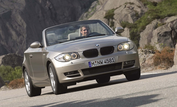 BMW 120i Convertible (E88) specs