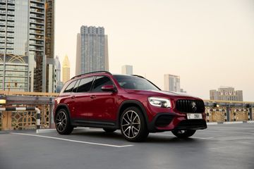 The Practical Mercedes for Dubai Families