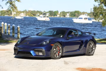 Porsche 718 Cayman GT4, 2022