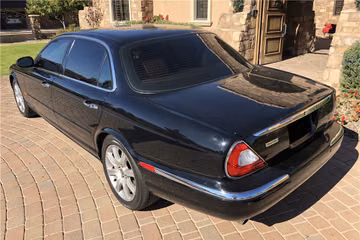 JAGUAR XJ8 VANDEN PLAS SEDAN, 2005