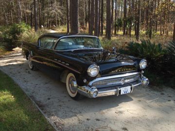 Buick Super Riviera Ttwo-Door Hardtop, 1957
