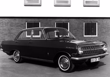 Opel Rekord 1700 S (A) specs