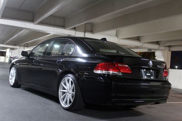 BMW 750Li, 2008