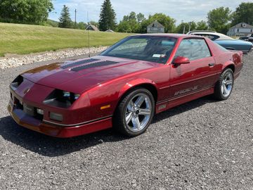 236 - Chevrolet Camaro IROC Z28 Sedan, 1987