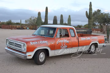 DODGE D-100 PICKUP, 1973