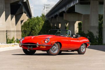 Jaguar E-Type Series II Roadster, 1969