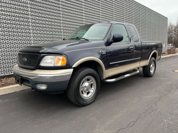 Ford F150 Lariat Pickup, 2000