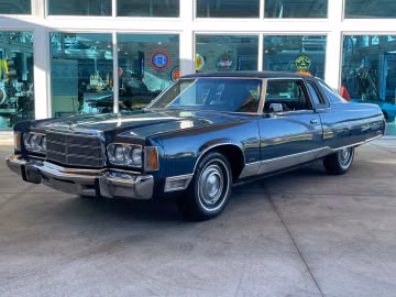 Chrysler New Yorker, 1975