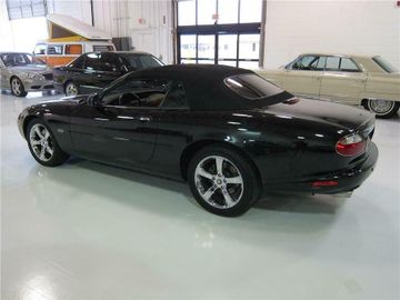 JAGUAR XKR CONVERTIBLE, 2002