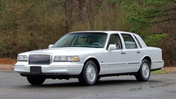 Lincoln Town Car, 1995