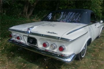 سيارة Plymouth Sport Fury مكشوفة، 1962