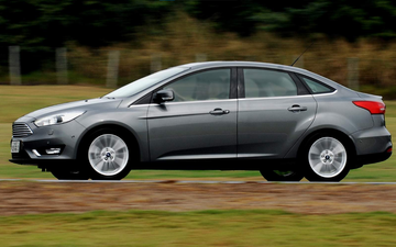 Ford Focus 2.0 Fastback (Mk III facelift Brazil) specs