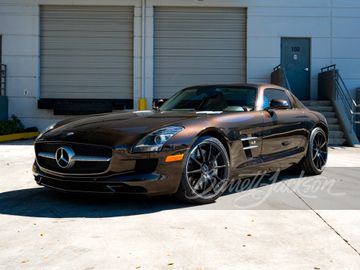 MERCEDES-BENZ SLS AMG GULLWING COUPE, 2013