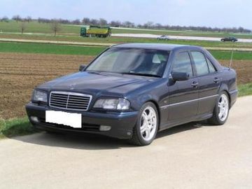 Mercedes-Benz C 180 (W202) specs