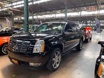 Cadillac Escalade ESV, 2013