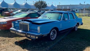 Lincoln Continental Mark VI, 1982