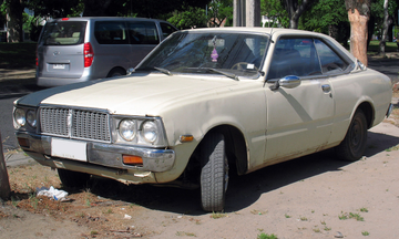 مواصفات Toyota Corona 2000GT