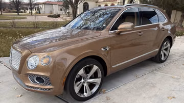 Bentley Bentayga, 2017