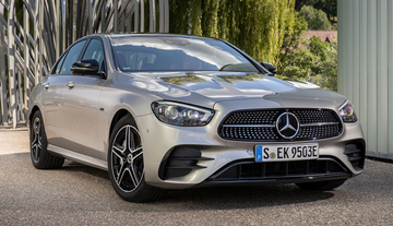 Mercedes-Benz E 300 e (W213) specs