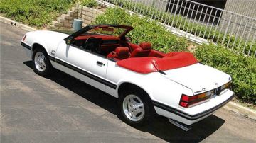 FORD MUSTANG GT CONVERTIBLE, 1984