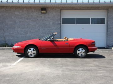 Buick Reatta, 1990