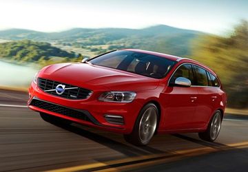 Volvo V60 D2 specs