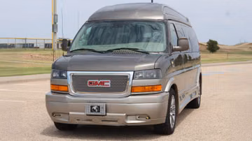 GMC Savana 2500 Conversion Van, 2019