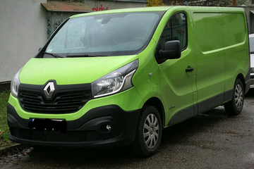 Renault Trafic Combi dCi 145 specs