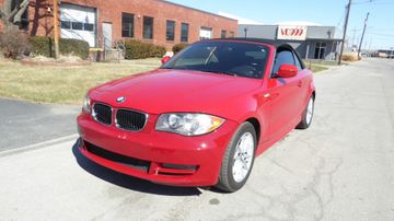 BMW 128i Convertible, 2010
