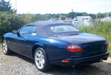 JAGUAR XK 8 CONVERTIBLE, 2000