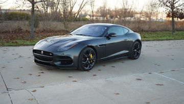 Jaguar F-Type R, 2020