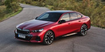 BMW i5 40 xDrive specs