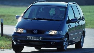 VW Sharan 1.8 T specs