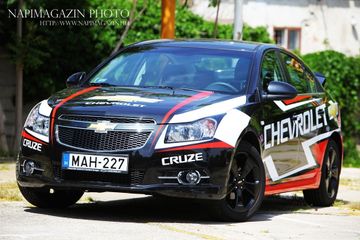 Chevrolet Cruze 1.8 LT WTCC Edition specs